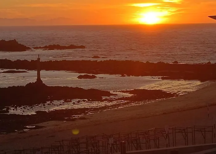 Cachinnans & 旅馆 孔迪镇