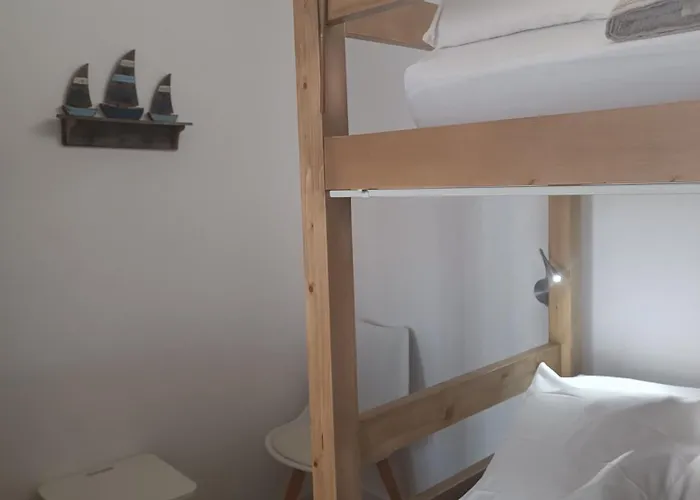 호스텔 Cachinnans & *