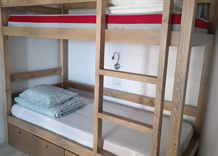 Cachinnans & 호스텔 빌다도콘데